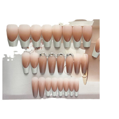 Dekorative Press-On-Nagelspitzen mit Rhinestone-Akzent Brehn
