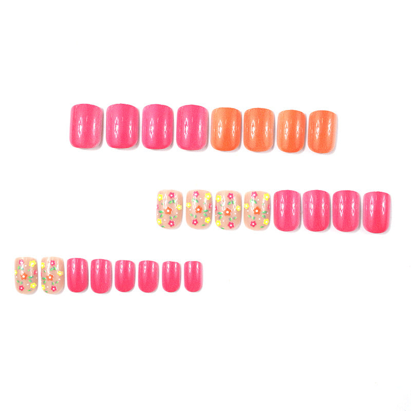 Trendiges Floral-Nagelkunst-Design Brehn