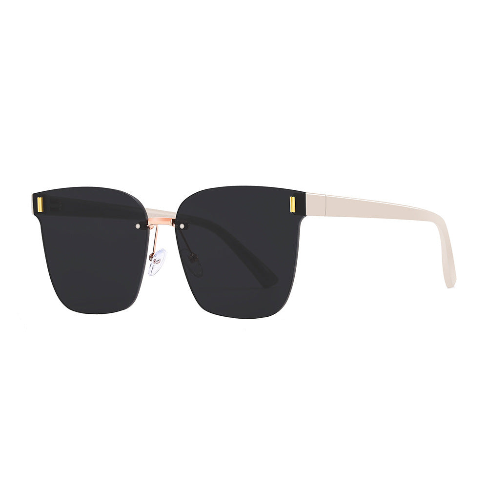 Damen Sonnenbrille im modernen Design mit breitem Rahmen Brehn