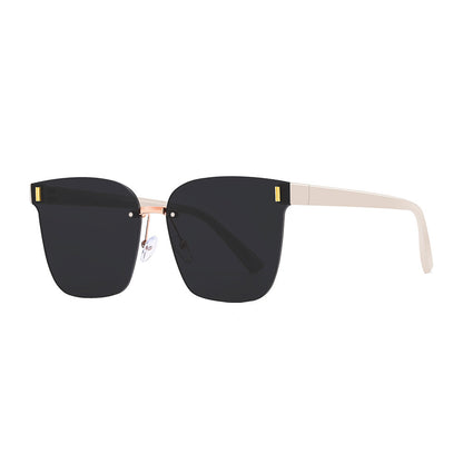 Damen Sonnenbrille im modernen Design mit breitem Rahmen Brehn