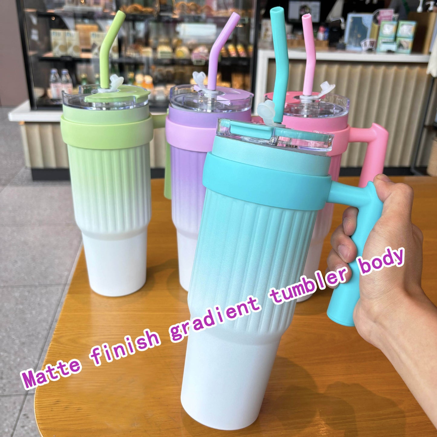 Damen Multifunktionale Getränkeflasche mit praktischem Tragegriff Brehn