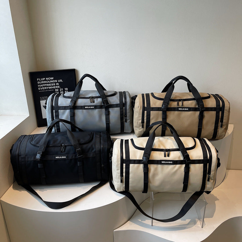 Sportliche Weekender-Tasche Mit Praktischem Fächersystem Brehn