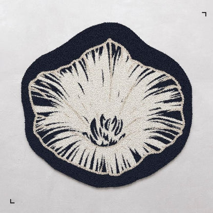 Blumenförmiger Teppich 1789754099