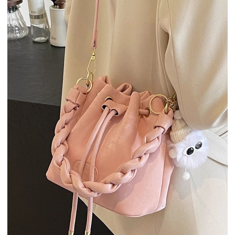 Stylische gehäkelte Schultertasche Brehn