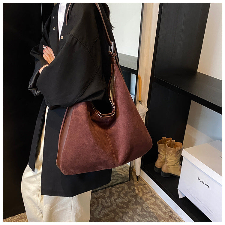 Elegante und Vielseitige Schultertasche Brehn