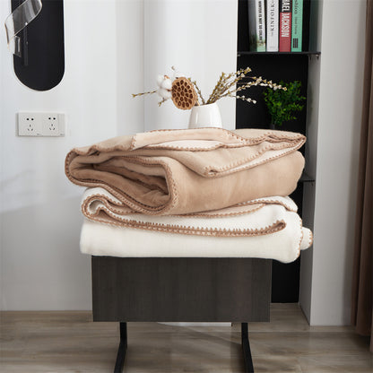 Großzügiger Microfleece-Bettüberwurf mit Anti‑Pilling‑Finish und leichtem Thermofutter