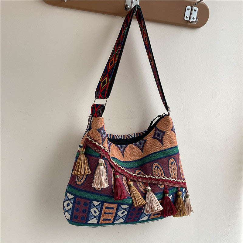 Bohemian-inspirierte handgefertigte Hobo-Tasche