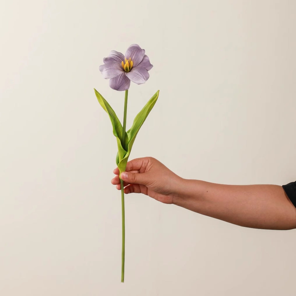 Realistische Orchideen-Blumenarrangement