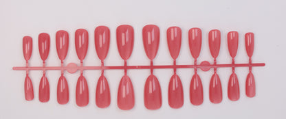 Kunstnagelset mit schimmernden Designs Brehn