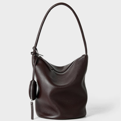 Schluffige genarbte Bucket Hobo Tasche mit gebogenem Reißverschluss und abnehmbarem Münzbeutel