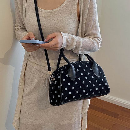 Punkted Handtasche