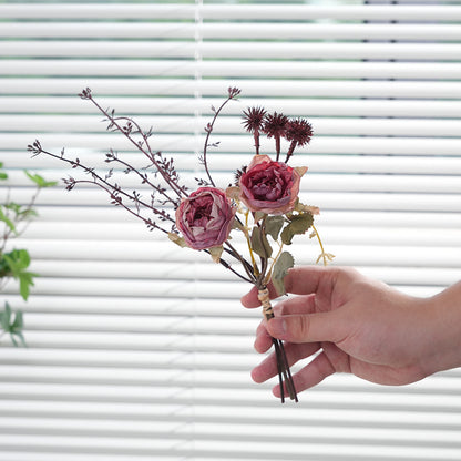 Dekorativem Blumenstrauß