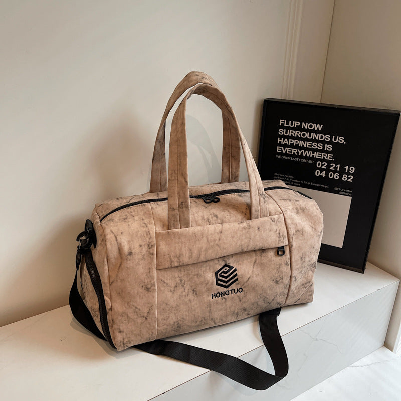 Sportliche Reisetasche Mit Komfortablem Schultergurt Brehn