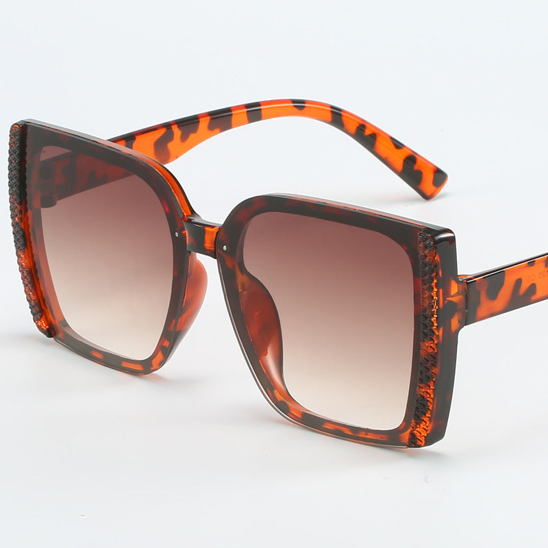 Damen oversized Designer-Sonnenbrille im modernen geflochtenen Design Brehn