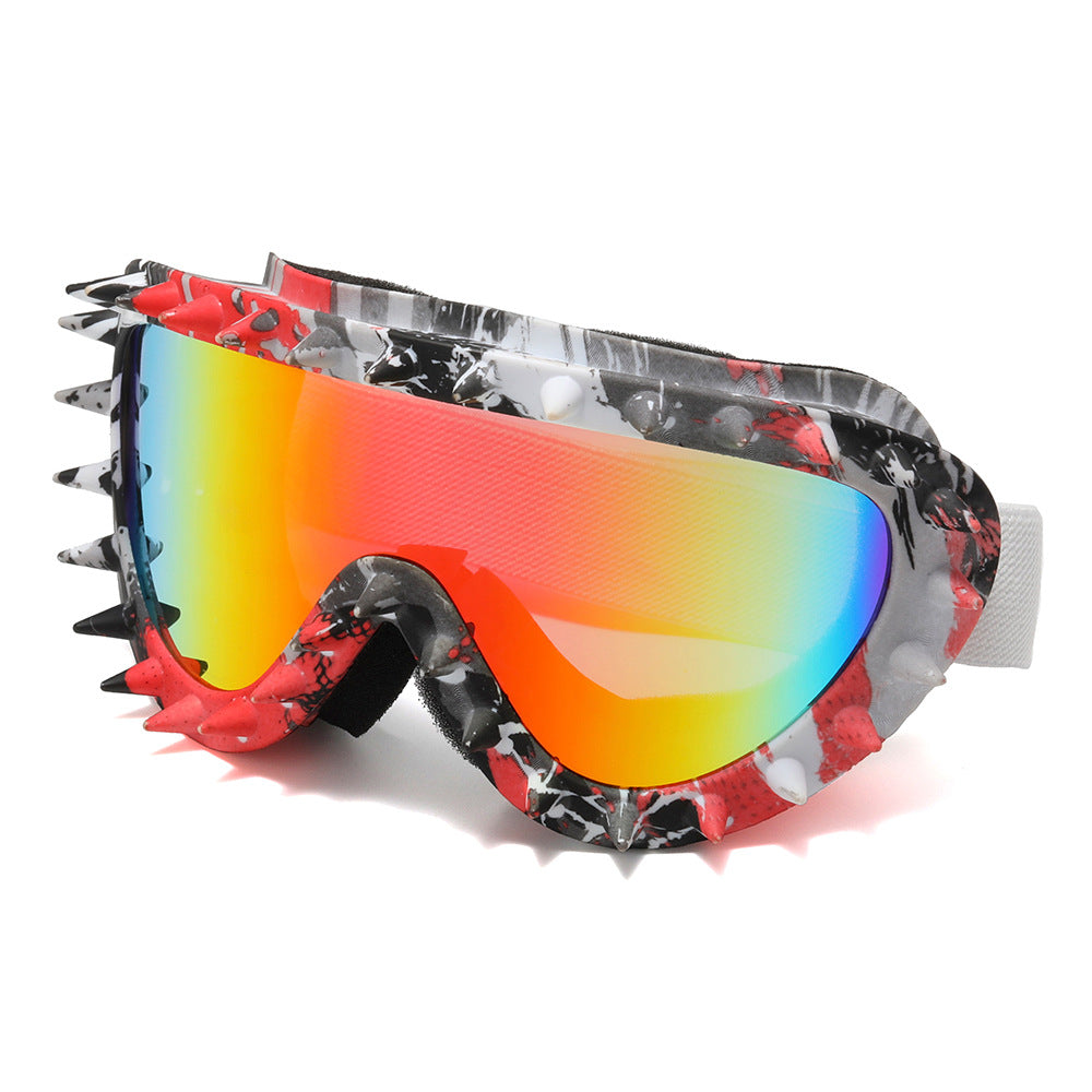 Damen stylische Schutzbrille mit markantem Spike-Design Brehn