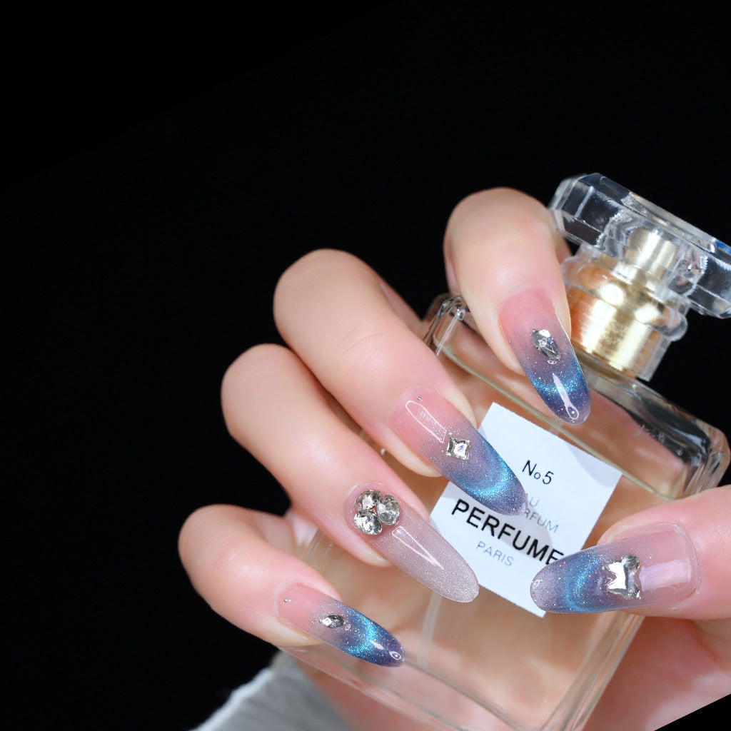 Glamouröse Nagelkunstkollektion Brehn