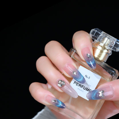 Glamouröse Nagelkunstkollektion Brehn