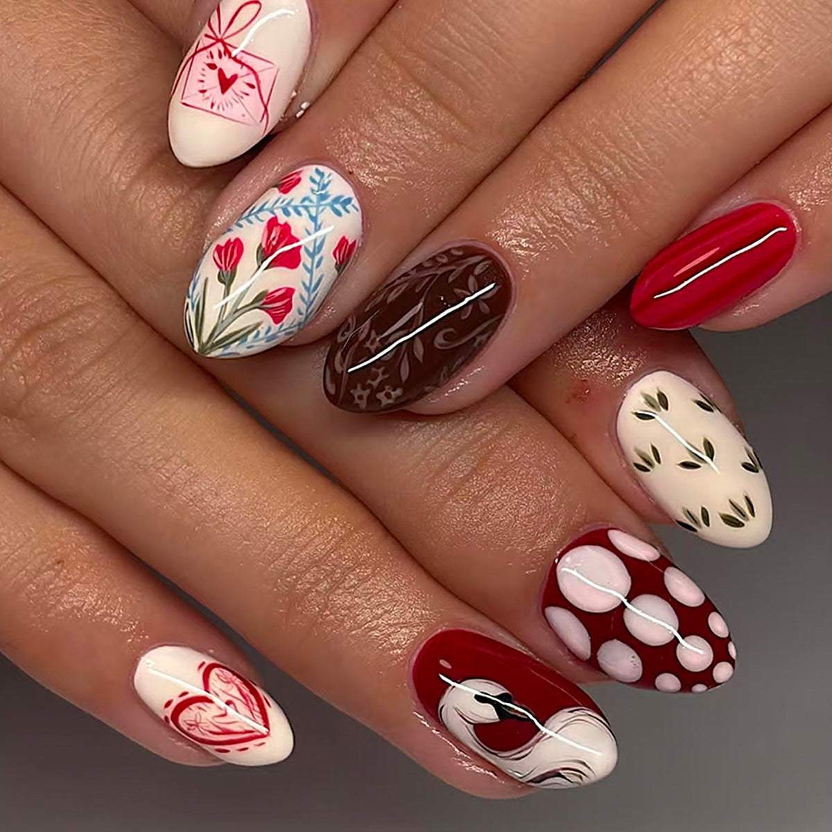 Kunstfingernägel mit Romantischen und Verspielten Designs Brehn