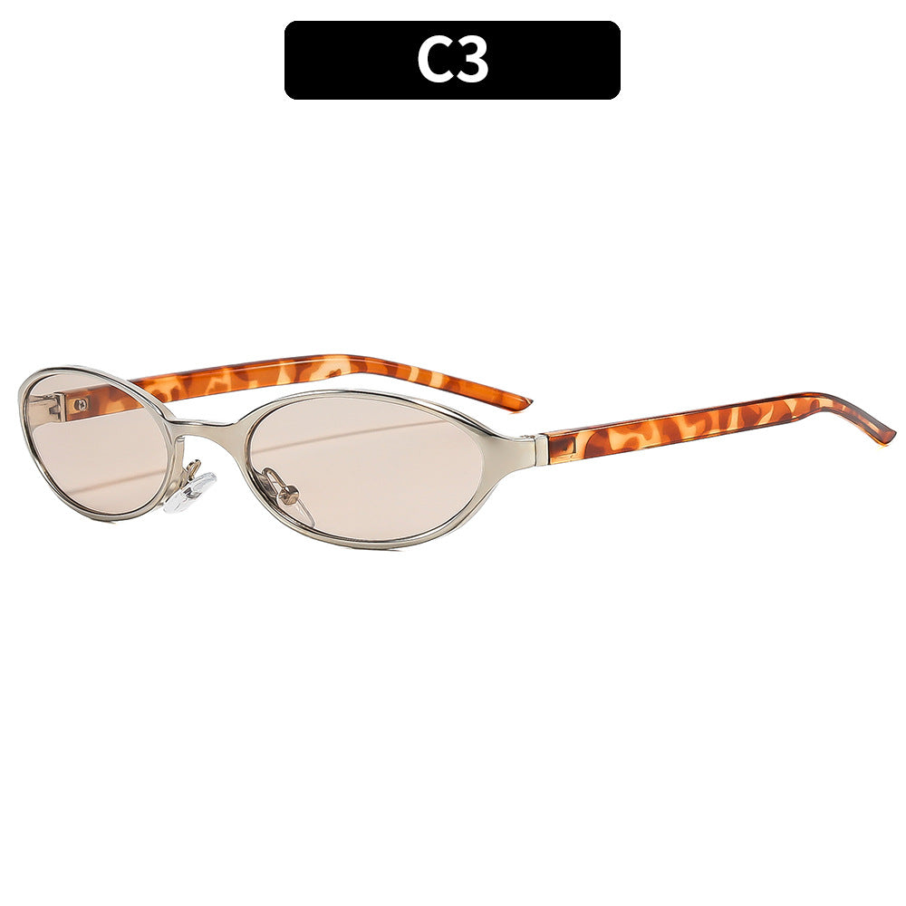Elegante ovale Rahmenbrille
