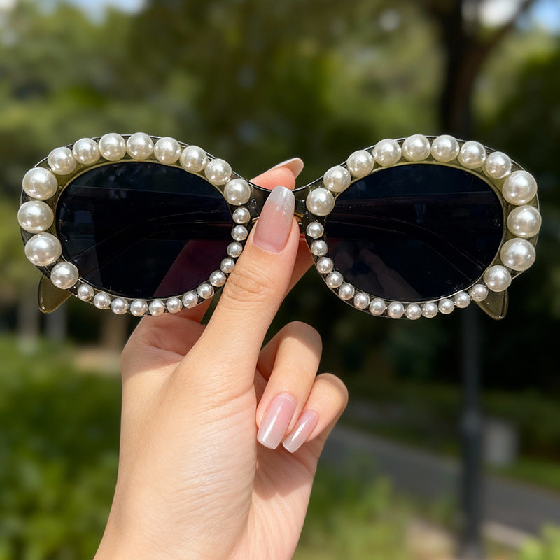 Dekorativer Perlenrahmen Sonnenbrille Brehn