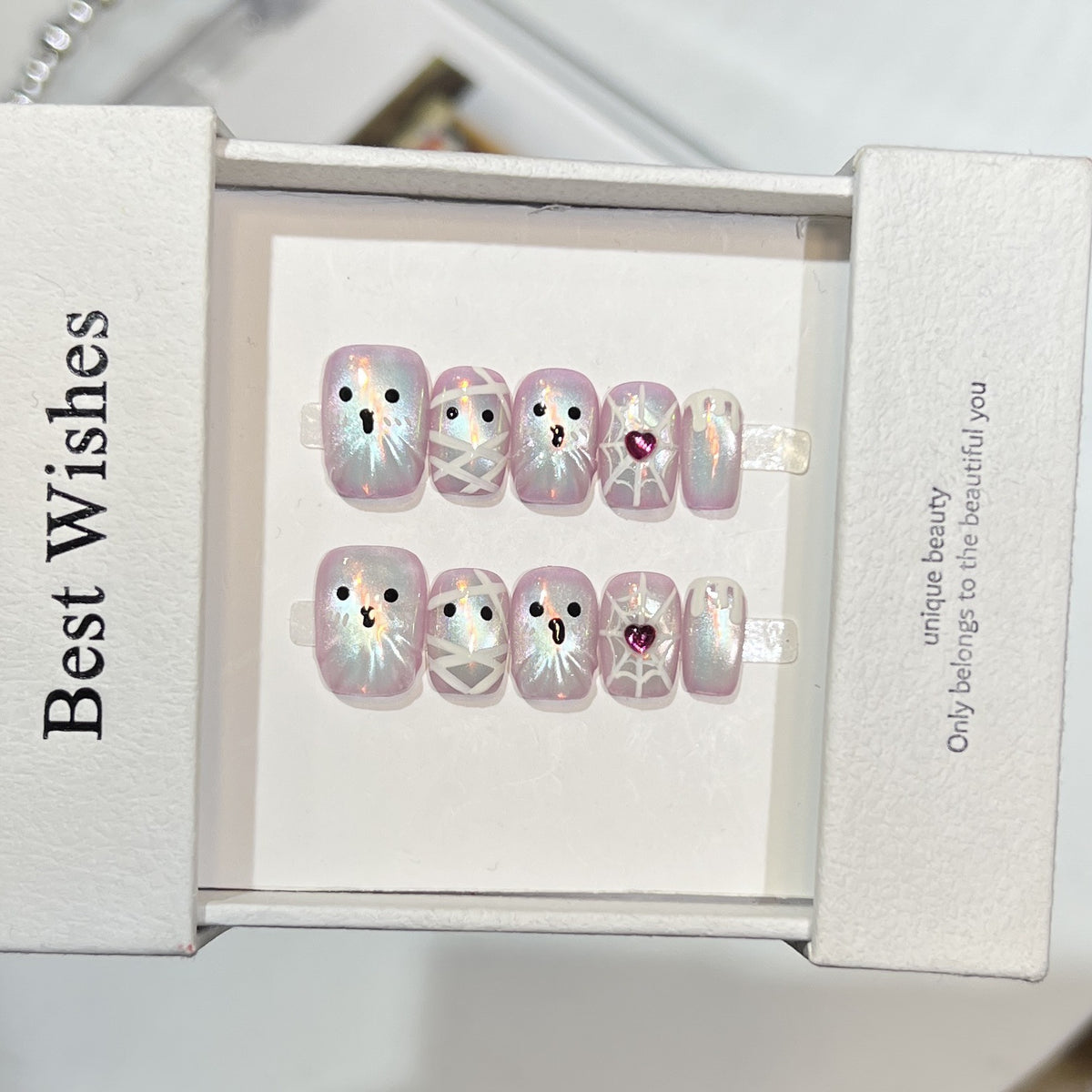 Verspielte Charaktere Press-On Nagelset Brehn