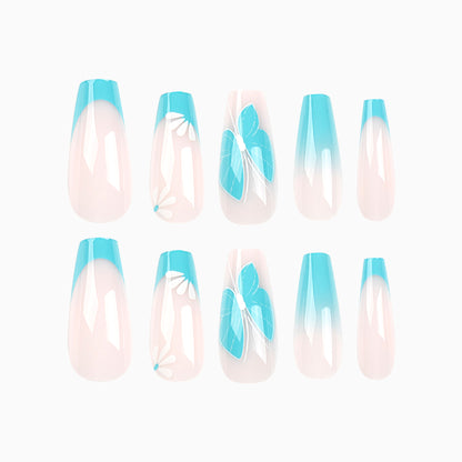 Kunstvolle Nagelkunst mit Ombre- und Blumenverzierungen Brehn