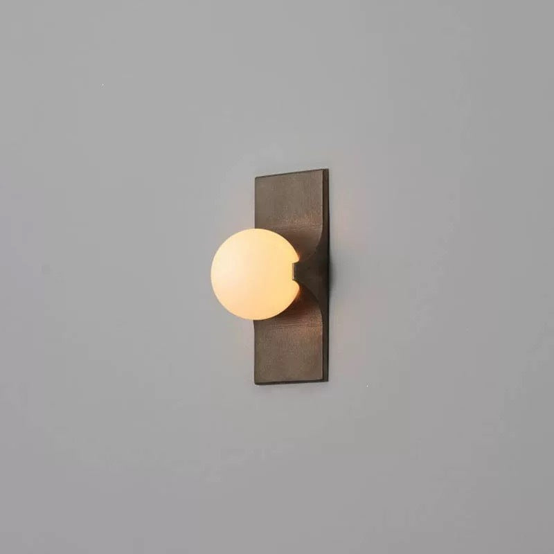 Moderne skulpturale Wandleuchte