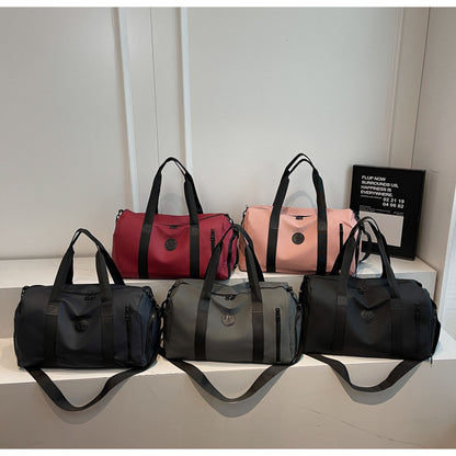 Sportliche Reisetasche Mit Verstärktem Reißverschluss Und Seitlicher Tasche Brehn