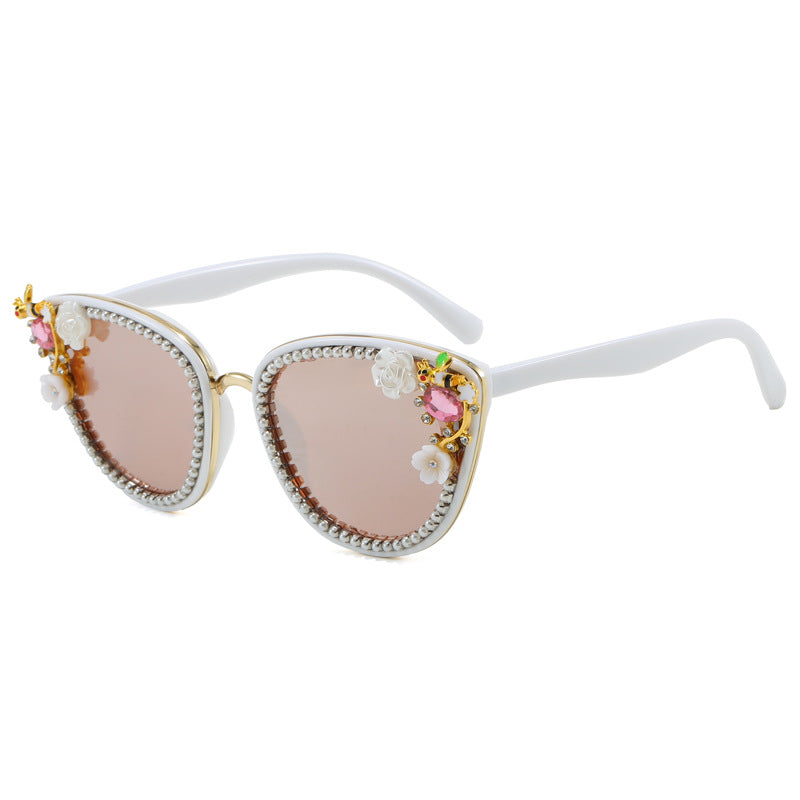 Damen Glamouröse Cat-Eye Sonnenbrille mit floralen Verzierungen Brehn