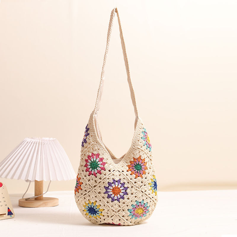 Handgefertigte Gehäkelte Tasche mit Buntem Blumendesign Brehn
