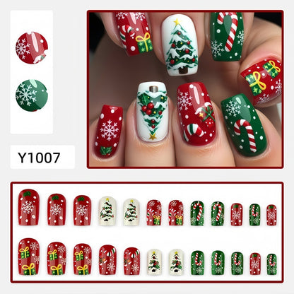 Weihnachtskunstnägel im festlichen Design Brehn