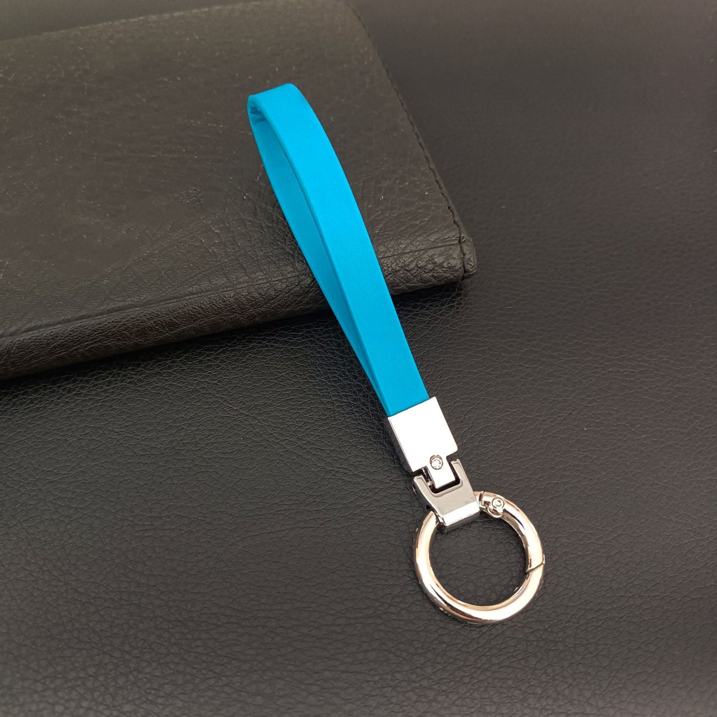 Eleganter Leder-Schlüsselanhänger Halter Brehn