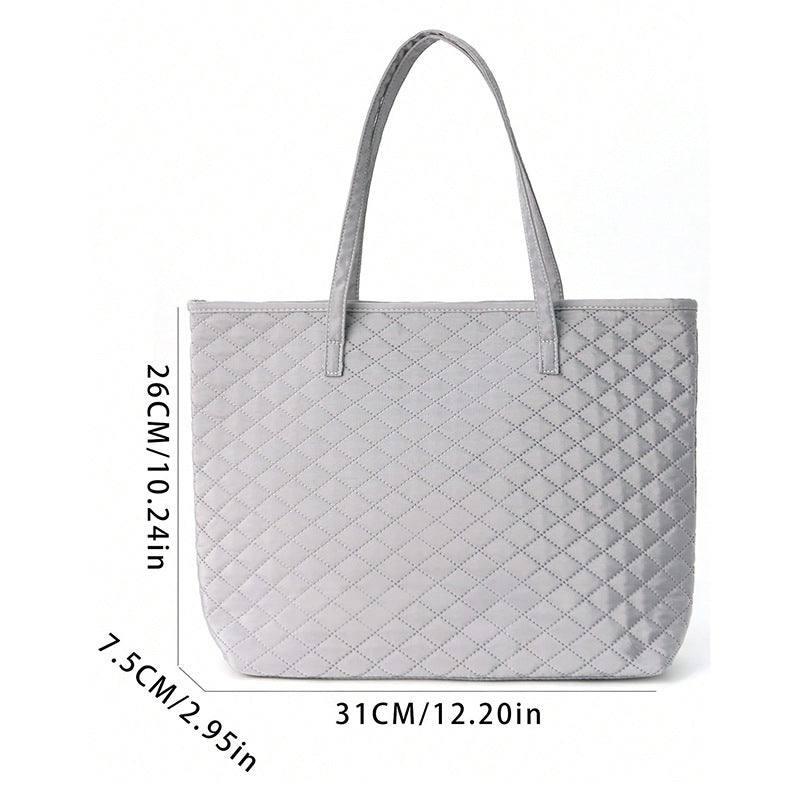 Modische Handtasche Aus Strukturiertem Material Brehn