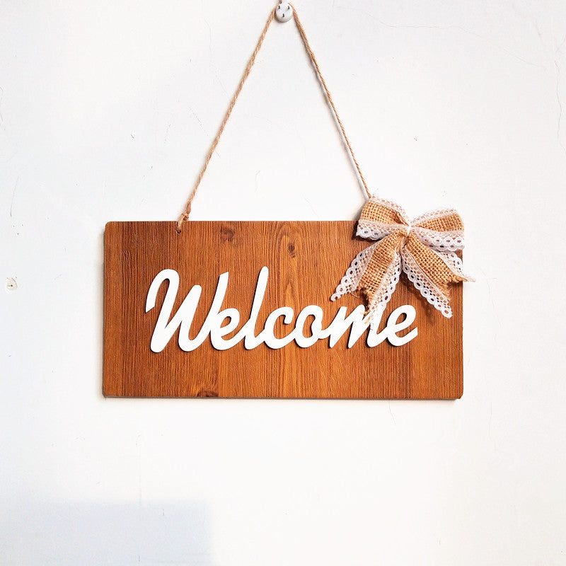 Rustikales Willkommen Holzschild mit Schleife