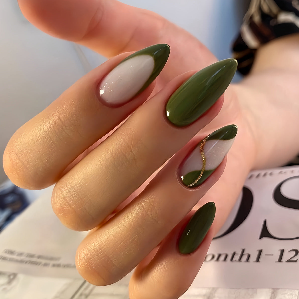 Elegante Stiletto Press-On Nagelkunst Brehn