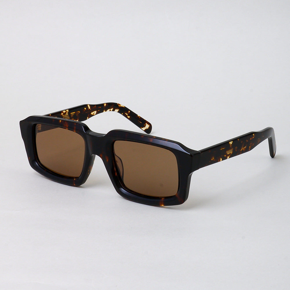 Damen Sonnenbrille im stilvollen und facettenreichen Design mit komfortablem Kunststoffrahmen Brehn