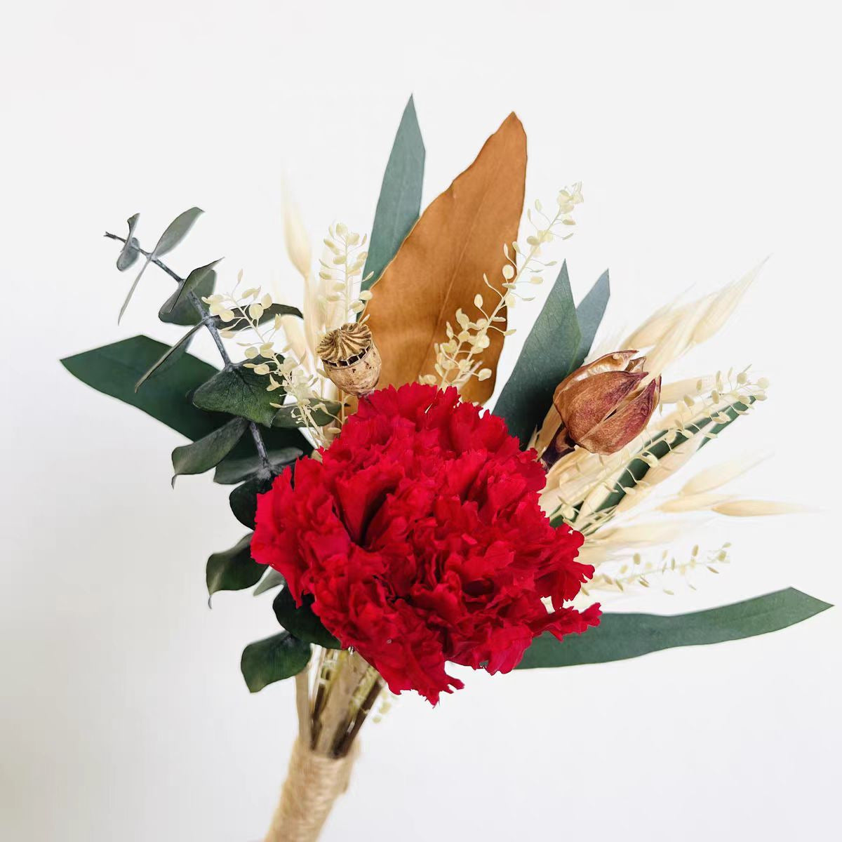 Getrocknete botanische Blumenarrangement