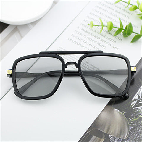 Damen moderne Sonnenbrille mit quadratischem Rahmen Brehn