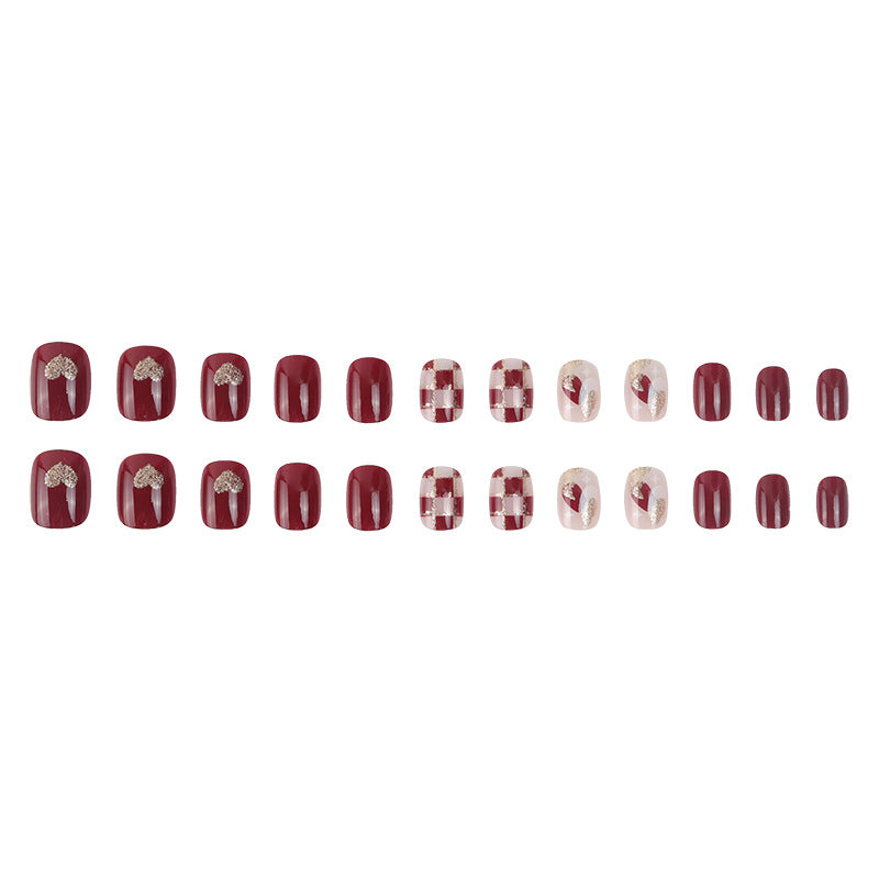 Elegante Nagelkunstverlängerungen Brehn