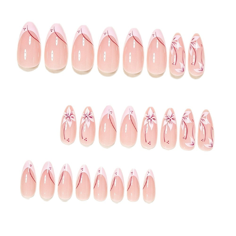Künstlerische florale Nagelspitzen Brehn