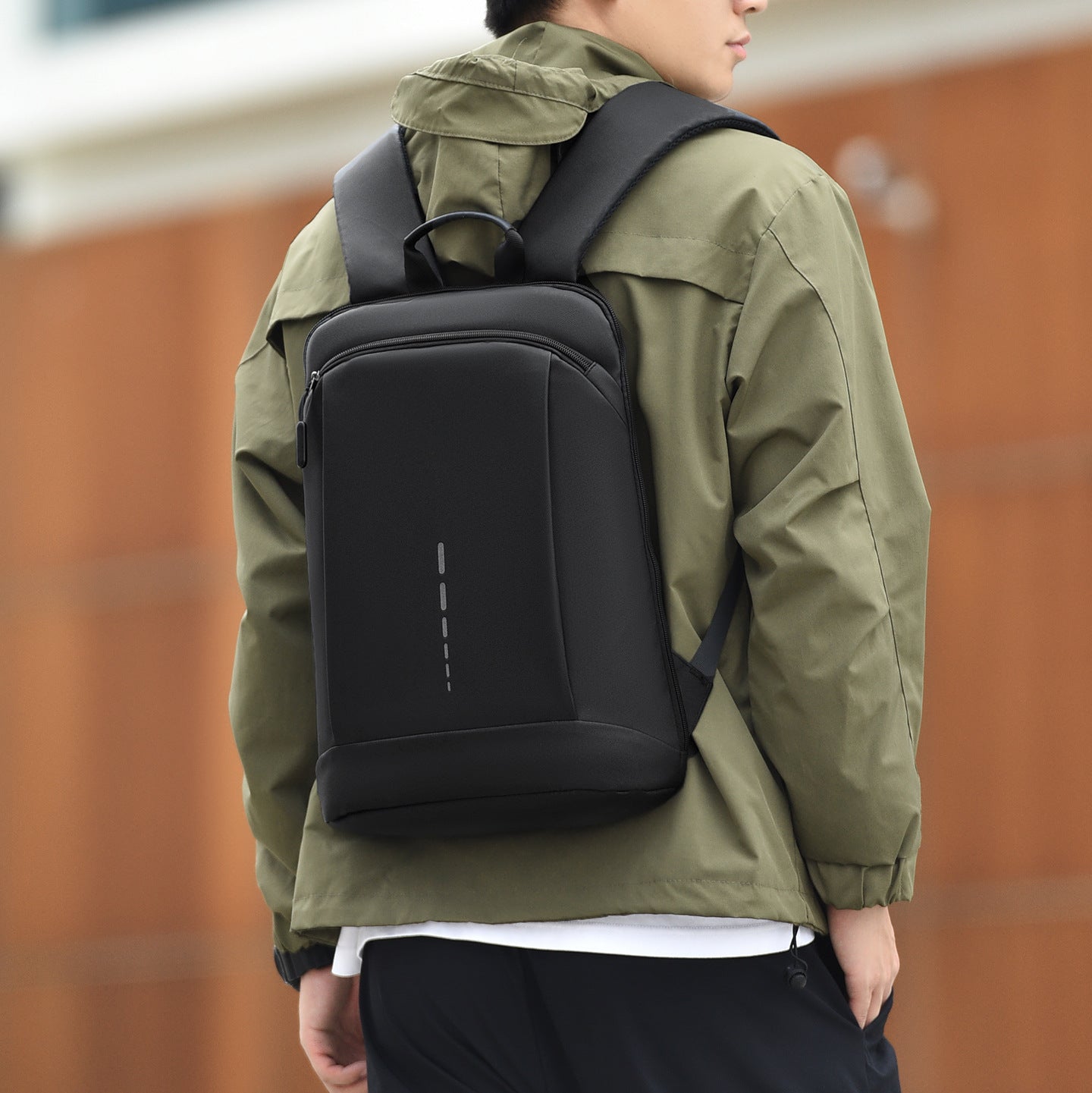Vielseitiger technologiefreundlicher Laptop-Rucksack Brehn