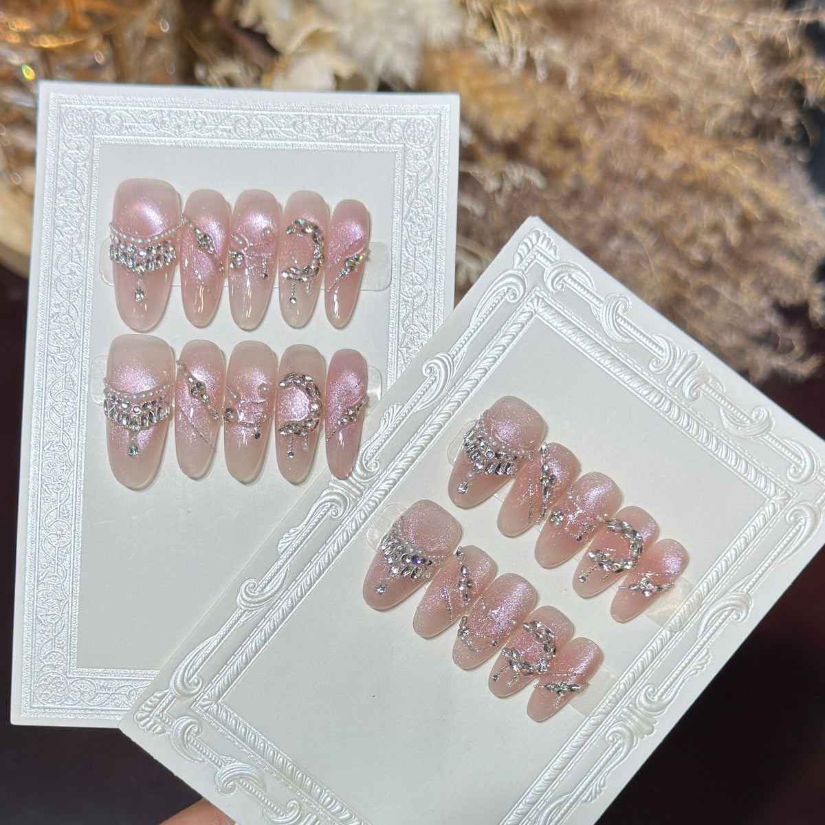 Künstlerisches Stiletto-Nagelkunst-Design Brehn