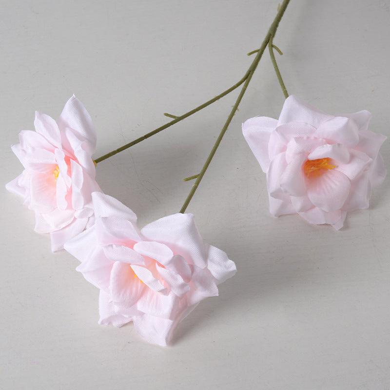 Künstliche Blumenarrangement