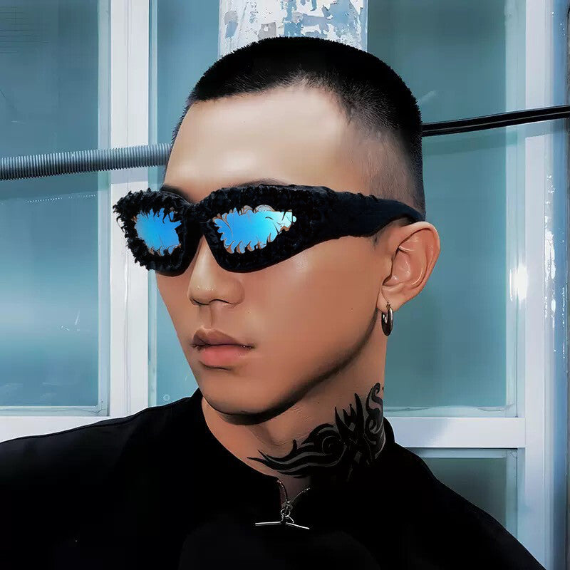 Damen futuristische Sonnenbrille im avantgardistischen Design Brehn