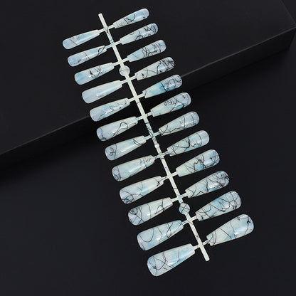 Kreative Kunstnägel mit Blutspritzern-Design Brehn