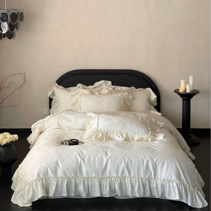 Rüschige Luxus-Baumwoll-Satin-Bettwäsche mit frillenden Dekokissenbezügen