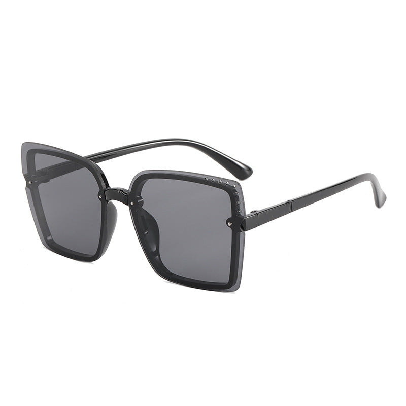 Damen Quadratische Sonnenbrille mit funkelnden Rahmenakzenten Brehn