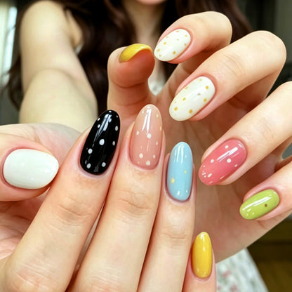 Kunstnagelset mit Glitzer und kreativen Designs Brehn