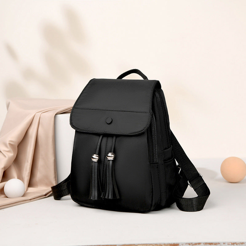 Stylischer Rucksack mit Quasten Brehn