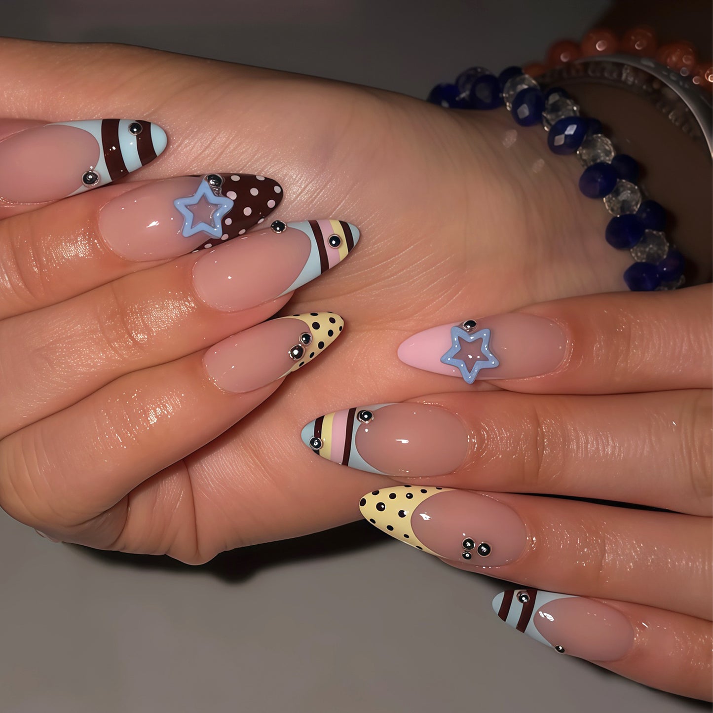 Kreatives Dekoratives Press-On Nagelkunst Set Brehn
